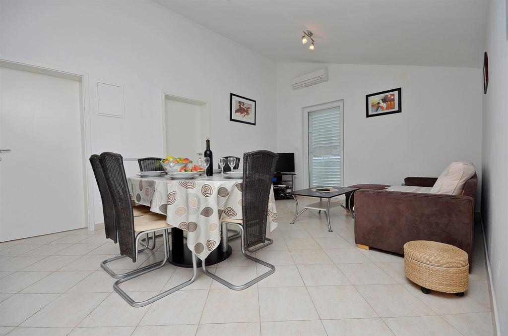 Apartments Sime Vodice Luaran gambar