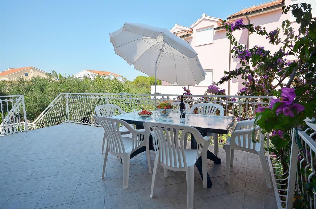 Apartments Sime Vodice Luaran gambar