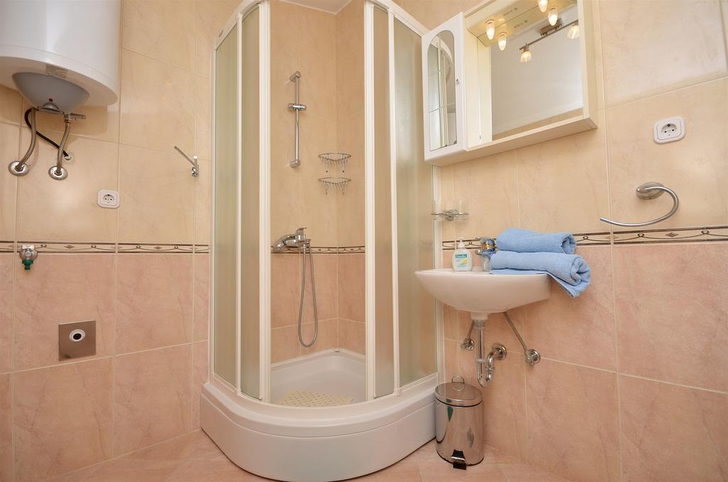 Apartments Sime Vodice Luaran gambar